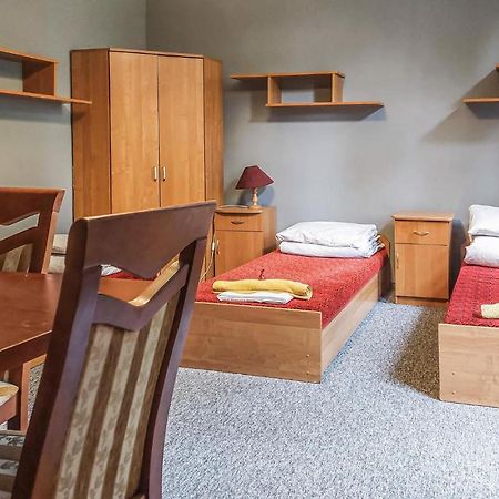 Cozy Home In Raciaski Mlyn With Kitchen Raciaz Ngoại thất bức ảnh