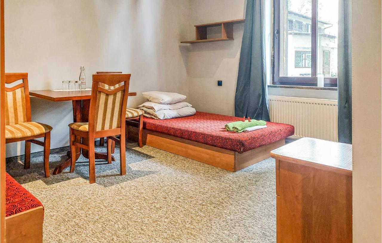 Cozy Home In Raciaski Mlyn With Kitchen Raciaz Ngoại thất bức ảnh