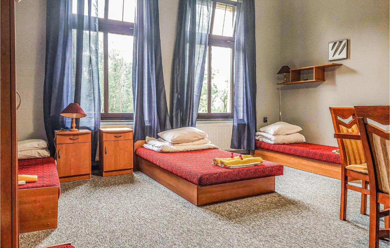 Cozy Home In Raciaski Mlyn With Kitchen Raciaz Ngoại thất bức ảnh